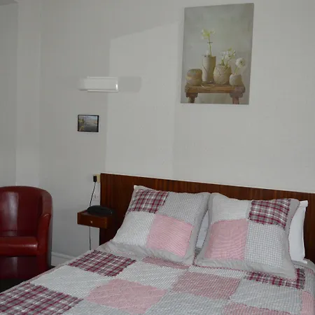 Hotel Christina-2