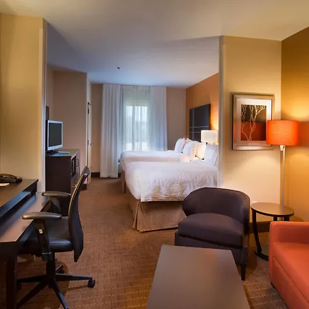 Fairfield Inn & Suites By Marriott Gainesville-2