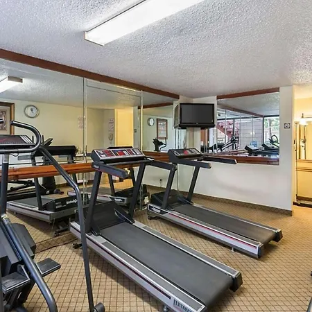 Greentree Hotel & Extended Stay I-10 Fwy Houston, Channelview, Baytown-3