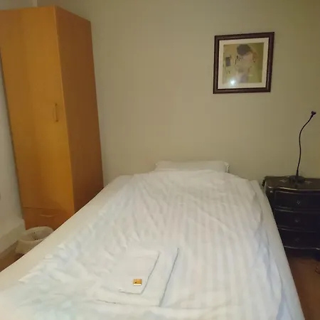 Alba Guesthouse-3