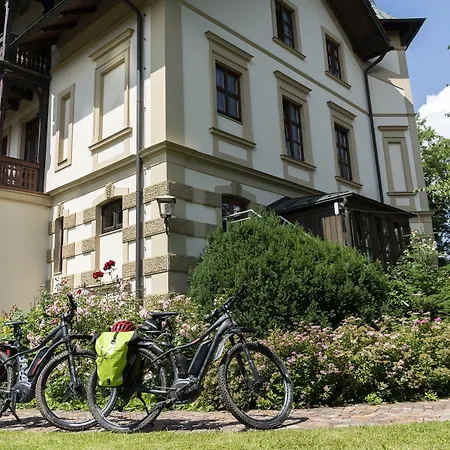 Villa Fantasia Budget Boutique Hotel-3