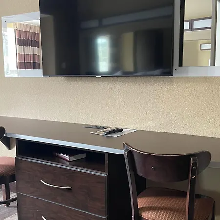 Microtel Inn & Suites By Wyndham Harrisonburg-2