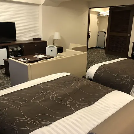 Hotel Plaza Osaka-3