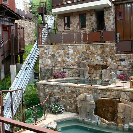 Element 52, Auberge Collection-3