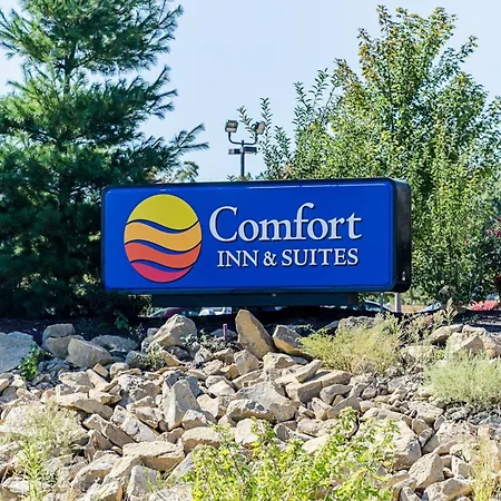 Comfort Inn & Suites Lawrence - University Area-2