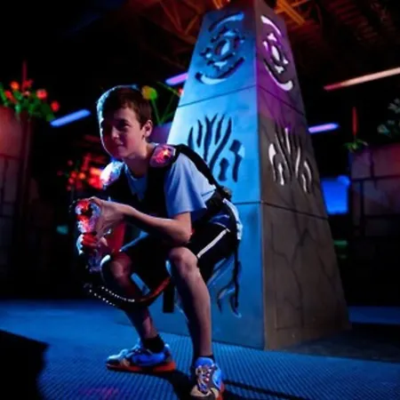 Big Splash Adventure Hotel And Indoor Water Park-2