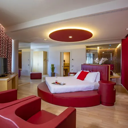Hotel Glamour-3