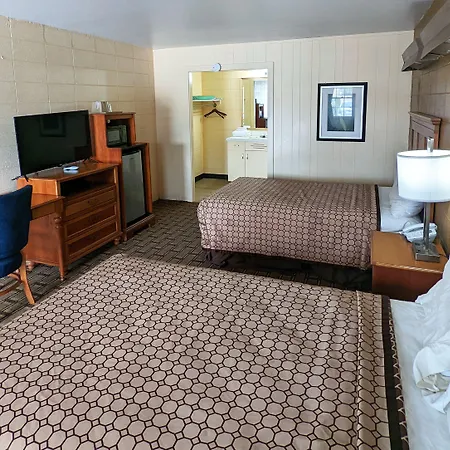 Star Hotel Cleveland-2