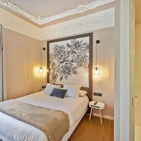 Hostal Central Barcelona-3