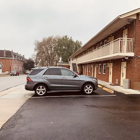 Red Carpet Inn - Norristown-3