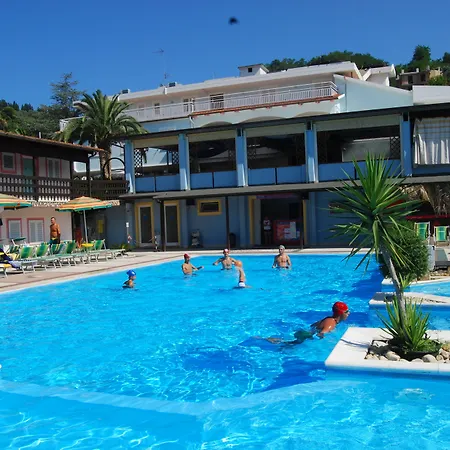 Villaggio Verde Cupra-2