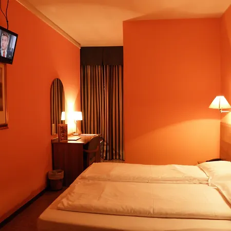 Hotel Corona-2