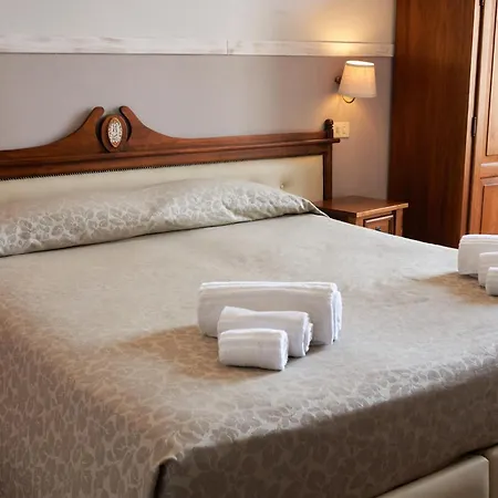 La Collegiata Guest House-3