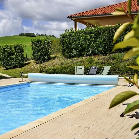 Ibis Budget Millau Viaduc-2