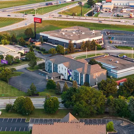 Spark By Hilton Indianapolis Northeast Fishers-3