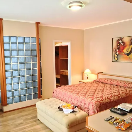 Cosmos Hotel-3