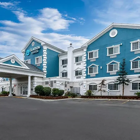 Clarion Suites Anchorage Downtown-2