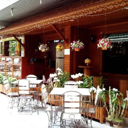 Golden House Bts Chidlom Bangkok-2
