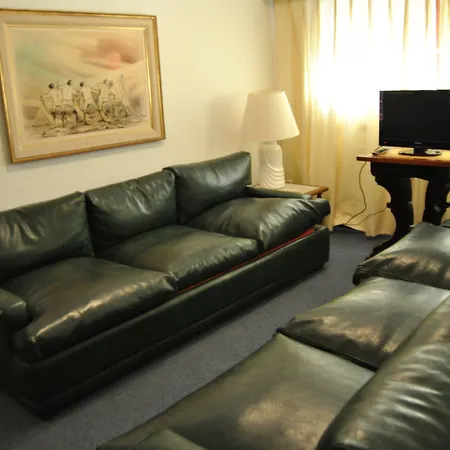 Hotel 24-3