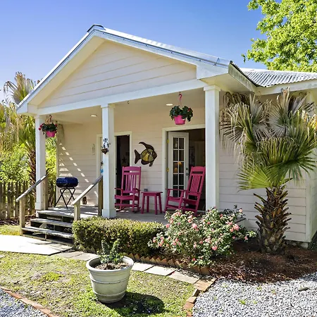 Carroll House Cottages-3
