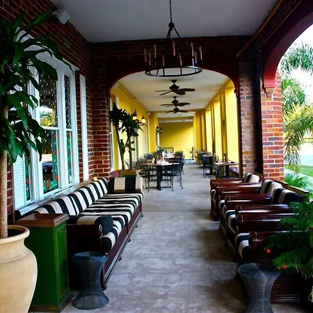 Hollander Hotel - Downtown St. Petersburg-3