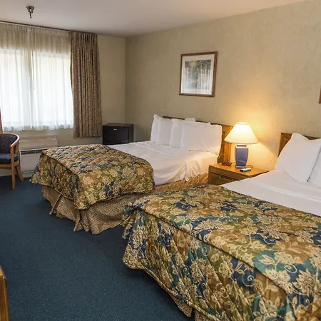 Inn At Snowshoe-2