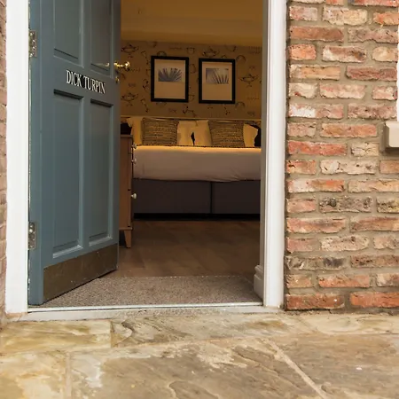 Judge'S Lodging-2