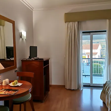 Hotel Quinta Dos Cedros-3