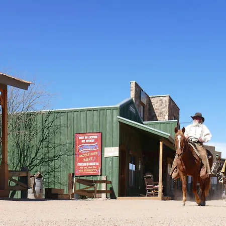 Tombstone Monument Guest Ranch-3
