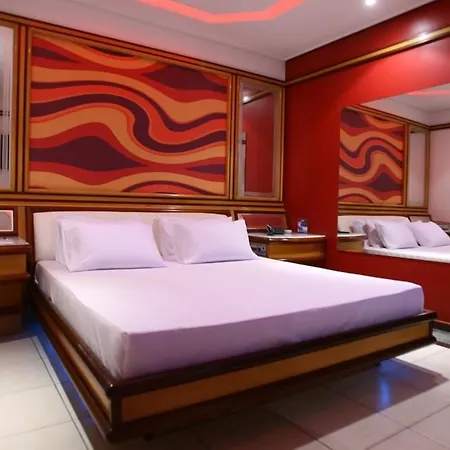 Rivieras Motel (Adults Only)-3