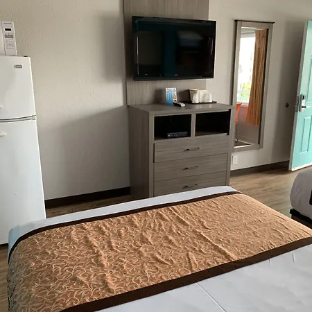 Dolphin Inn-3