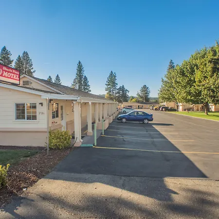 Shasta Pines Motel & Suites-3