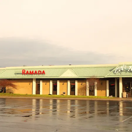 Ramada By Wyndham Alpena-2