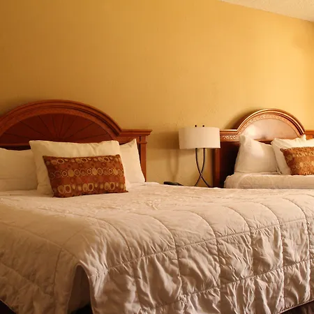 Crystal Cove Riverfront Resort-2