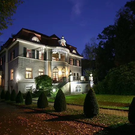 Aparthotel Villa Freisleben-3