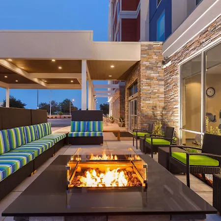 Home2Suites By Hilton Florence-3
