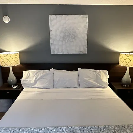 Caribbean Club Resort-2