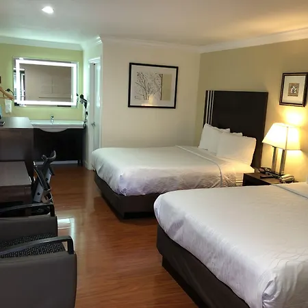 Lombard Plaza Motel-3