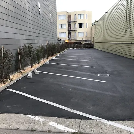Lombard Plaza Motel-2