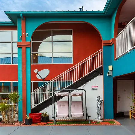 Sandia Peak Inn Old Town Abq, A Howard Johnson By Wyndham-2