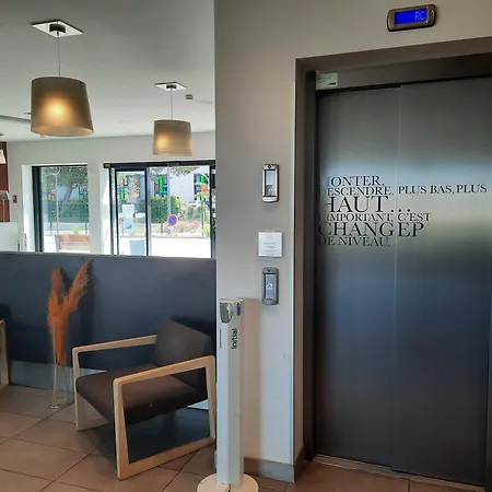 Holiday Inn Express - Marseille Airport By Ihg-2