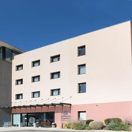 Holiday Inn Express - Marseille Airport By Ihg-3