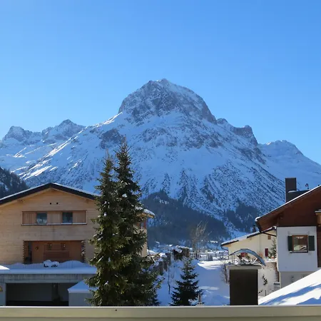 Haus Churlis-3