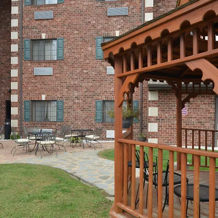 Country Hearth Inn & Suites Edwardsville-2