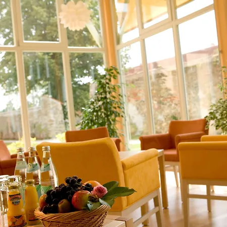 JUFA Hotel Nördlingen-2