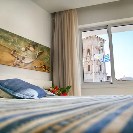Hotel Opera-3