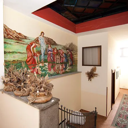 Pompeii Ruins B&B-2