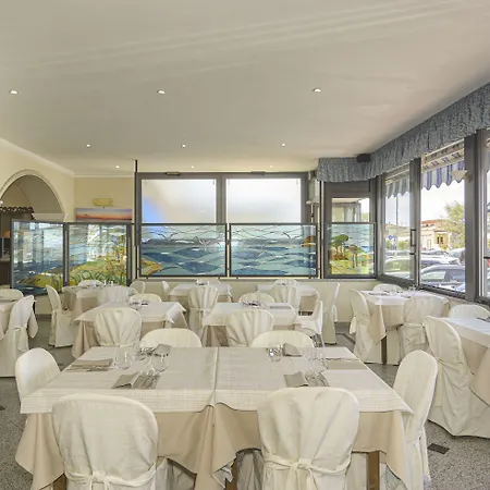 Hotel Lungomare-2