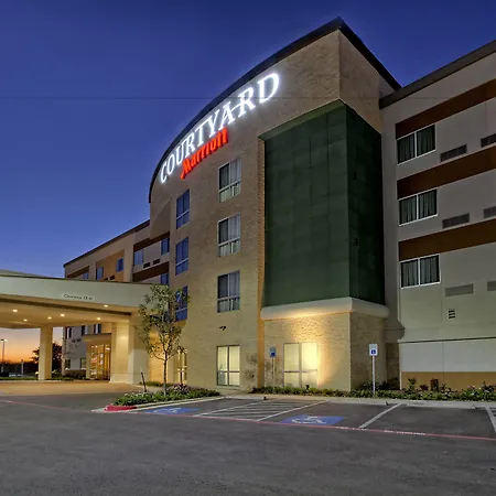 Courtyard By Marriott San Marcos-2