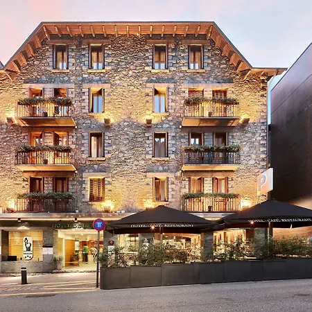 Hotel De L'Isard-2